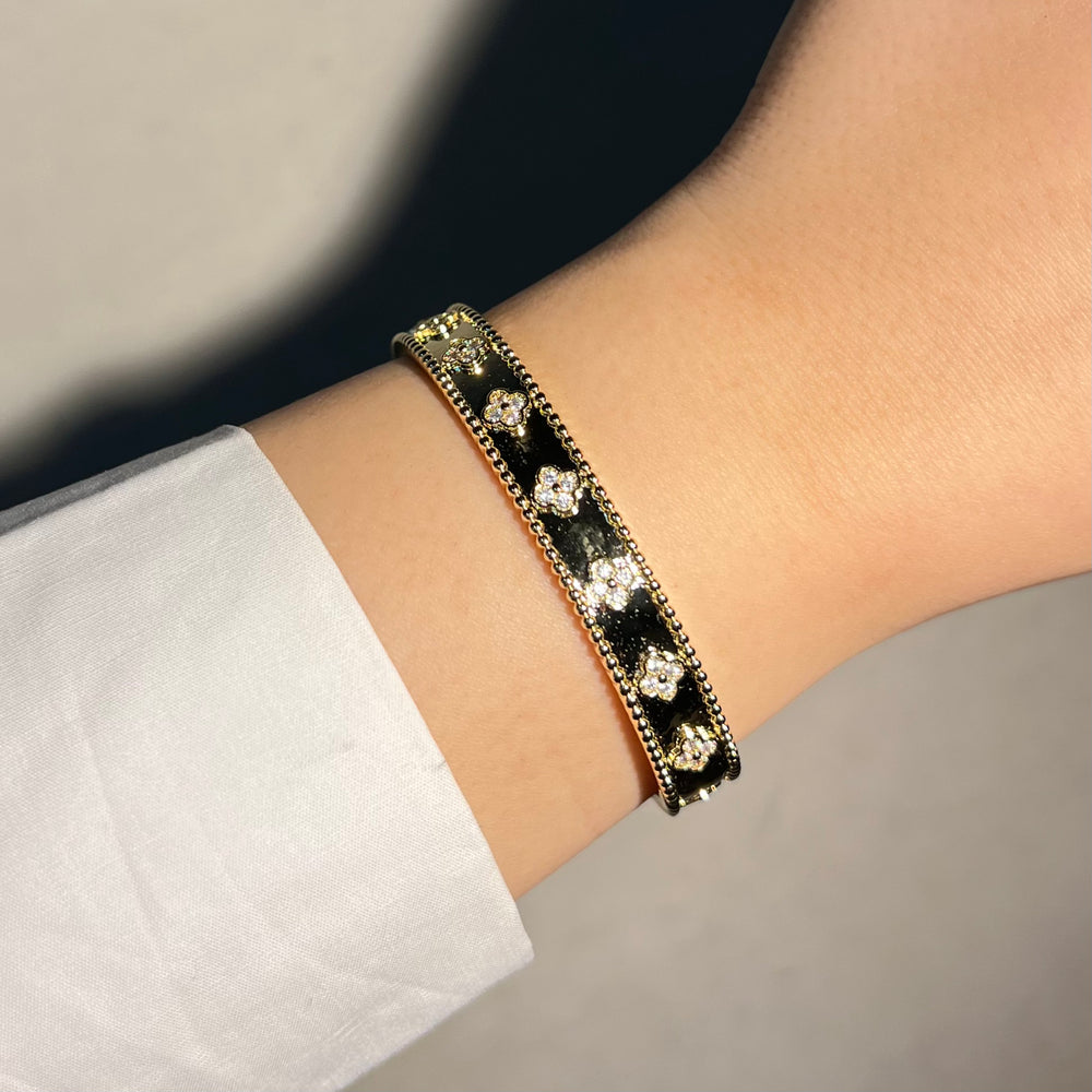 Mahia bracelet